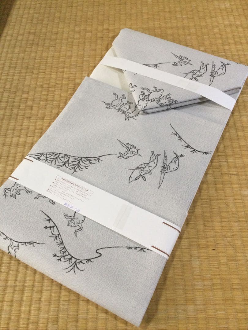 素敵な装い！西陣名古屋帯 綿芯仕立、ガード加工済「鳥獣人物戯画」薄グレー簡易包装