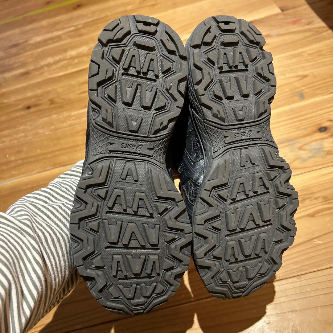 ASICS GEL ヌノビキ　ブラックスニーカー　24cm レース　アシックス