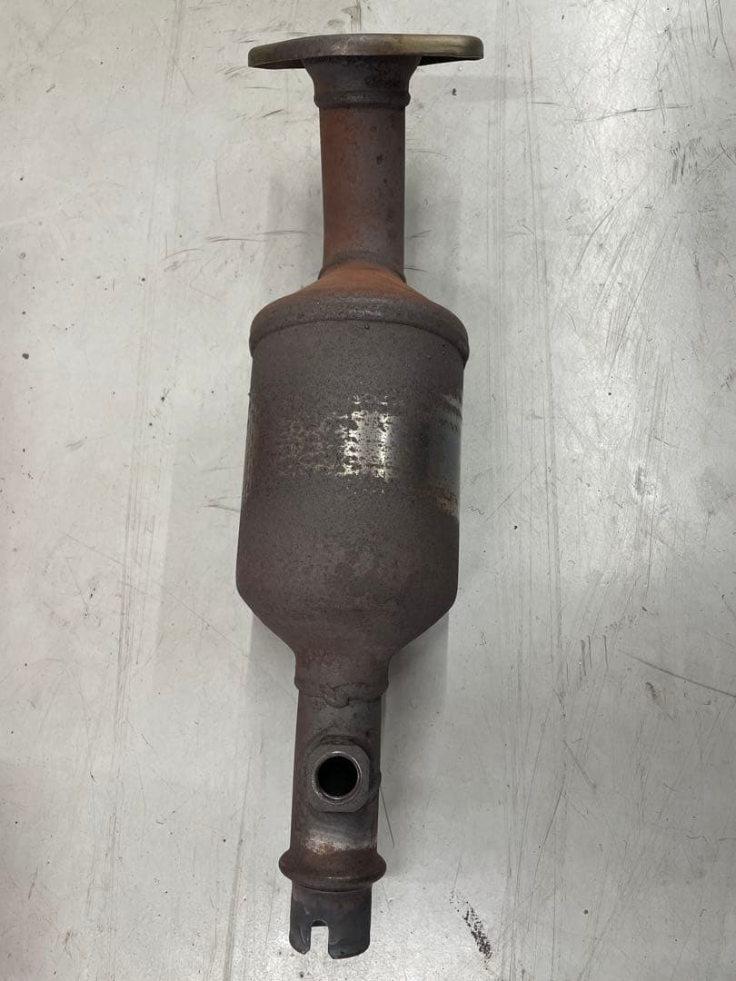 エブリイ　クリッパー　触媒