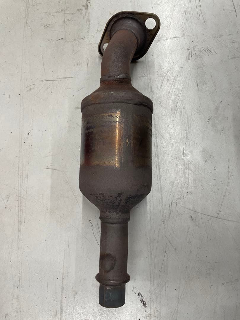 エブリイ　クリッパー　触媒