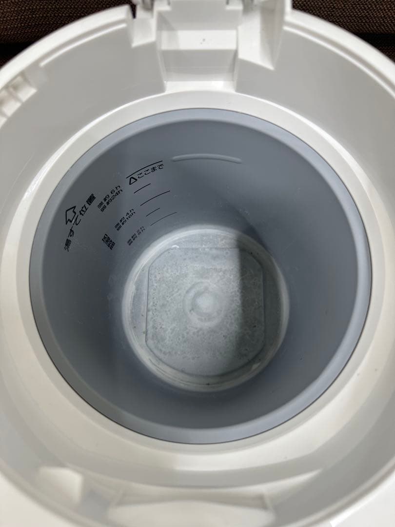 ② 象印 スチーム式加湿器 EE-RT50 2024年製