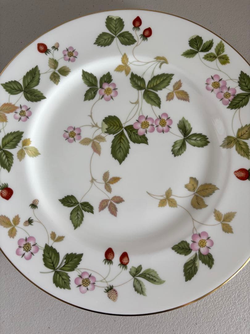  ストロベリーデザイン プレート 大皿4枚セット