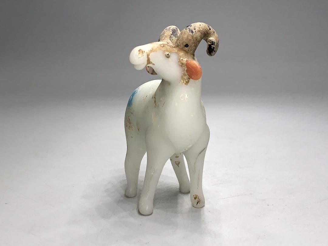 【 古代ガラス 】　ヤギ　出土品