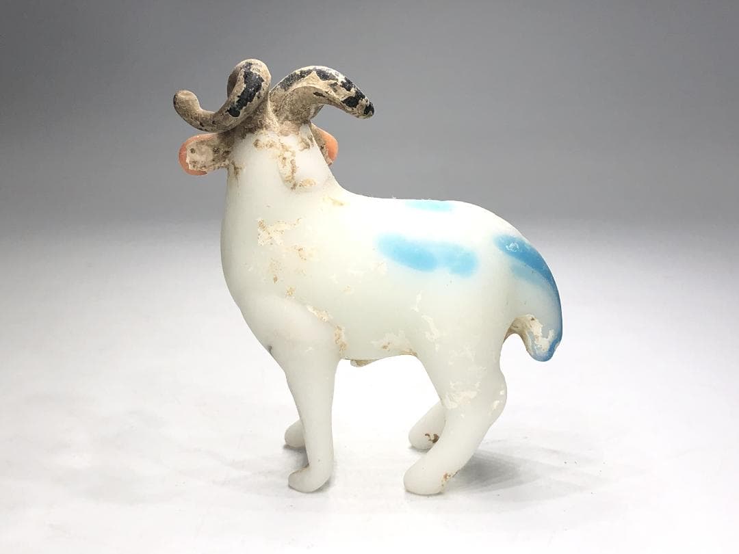 【 古代ガラス 】　ヤギ　出土品