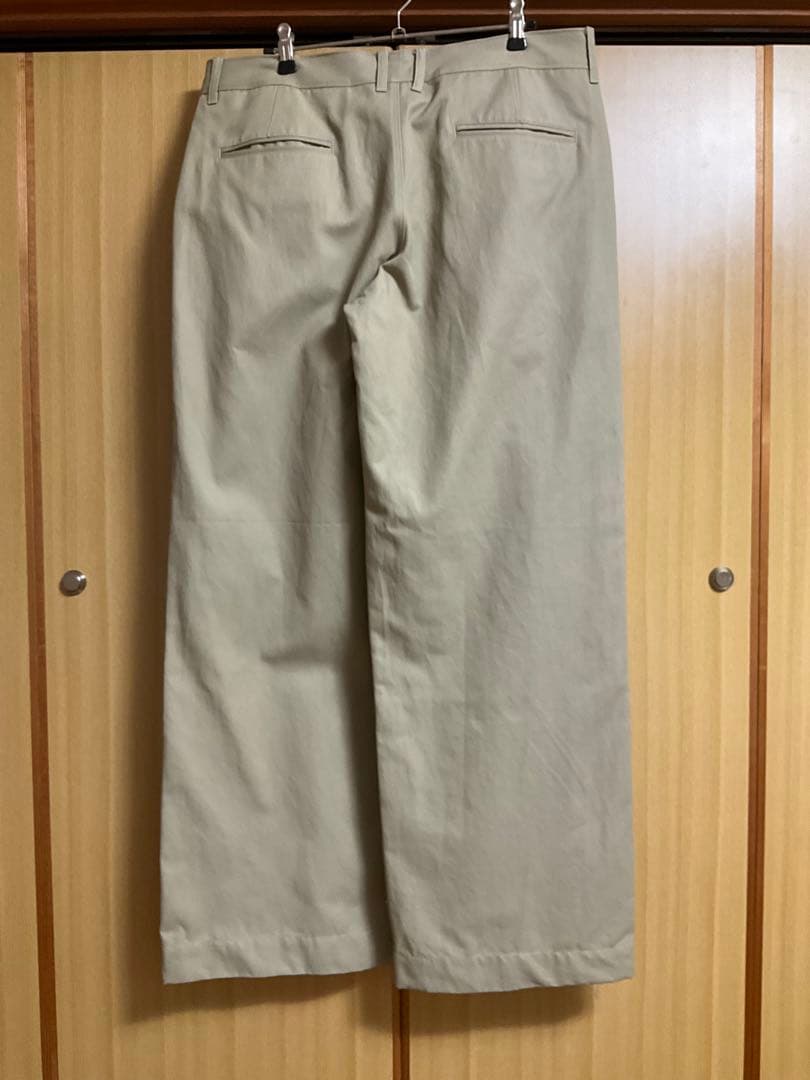 Apartment Three ローライズチノパンツ 2