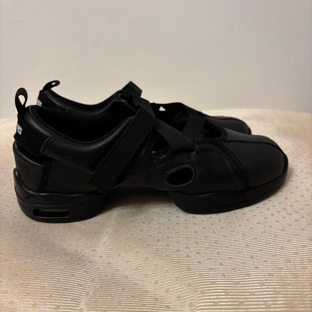 美品☆Foundrymews Zoe 10M 黒 牛革 バレエシューズ 黒