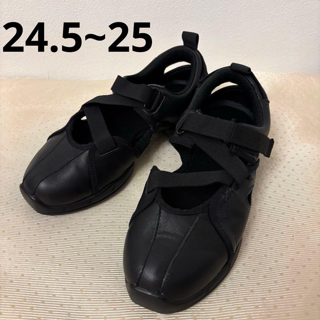 美品☆Foundrymews Zoe 10M 黒 牛革 バレエシューズ 黒