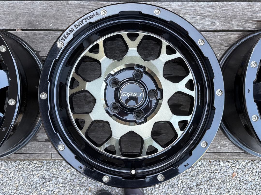 RAYS TEAM DAYTONA M9 17インチ