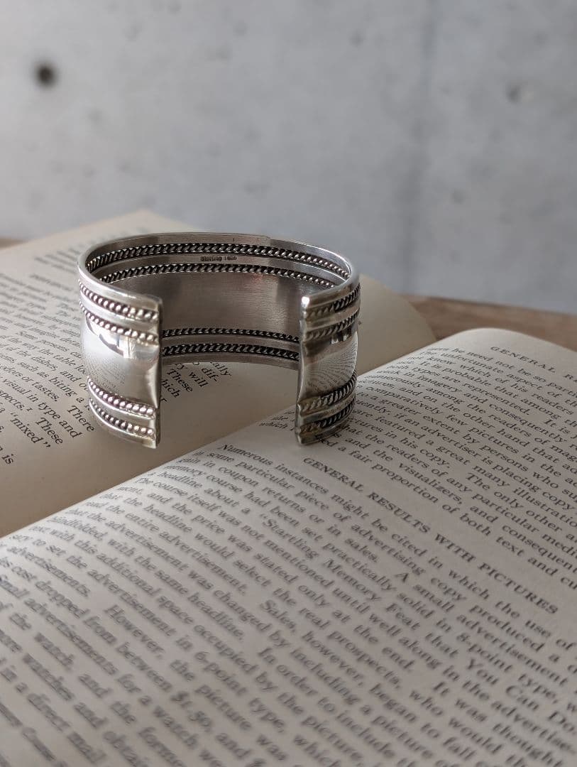 【最終値下げ】Navajo Elain Tahe作極太鏡面バングル