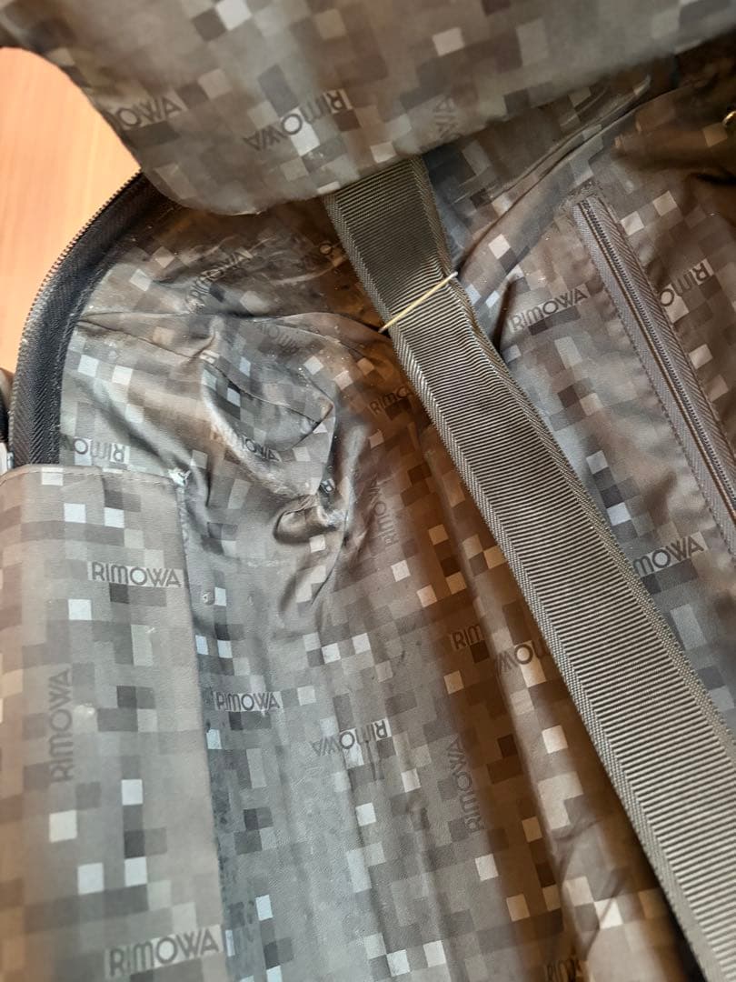 RIMOWA（リモワ） サルサ 2輪 機内持ち込みサイズ / ブラック