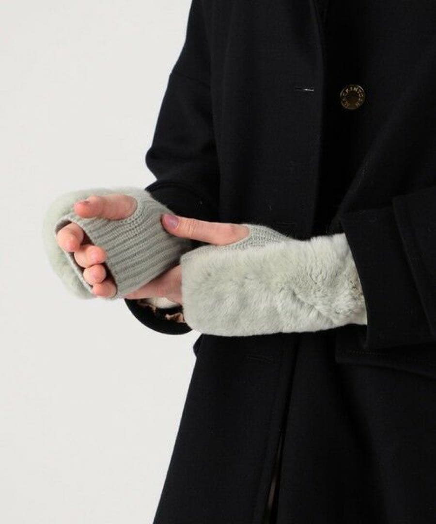 yvessalomonイヴ サロモンファーコンビグローブトゥモローランド