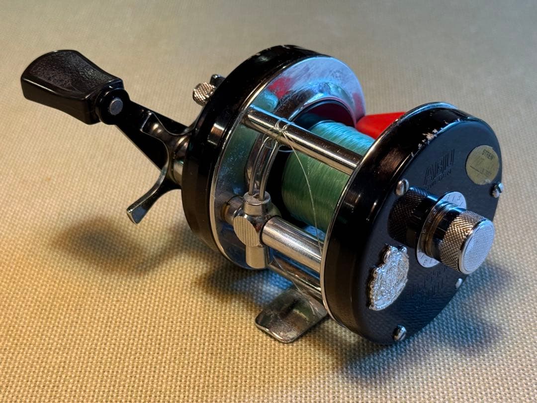 川*明様 Ambassadeur 5600C Black 赤ベロタイプ1977年