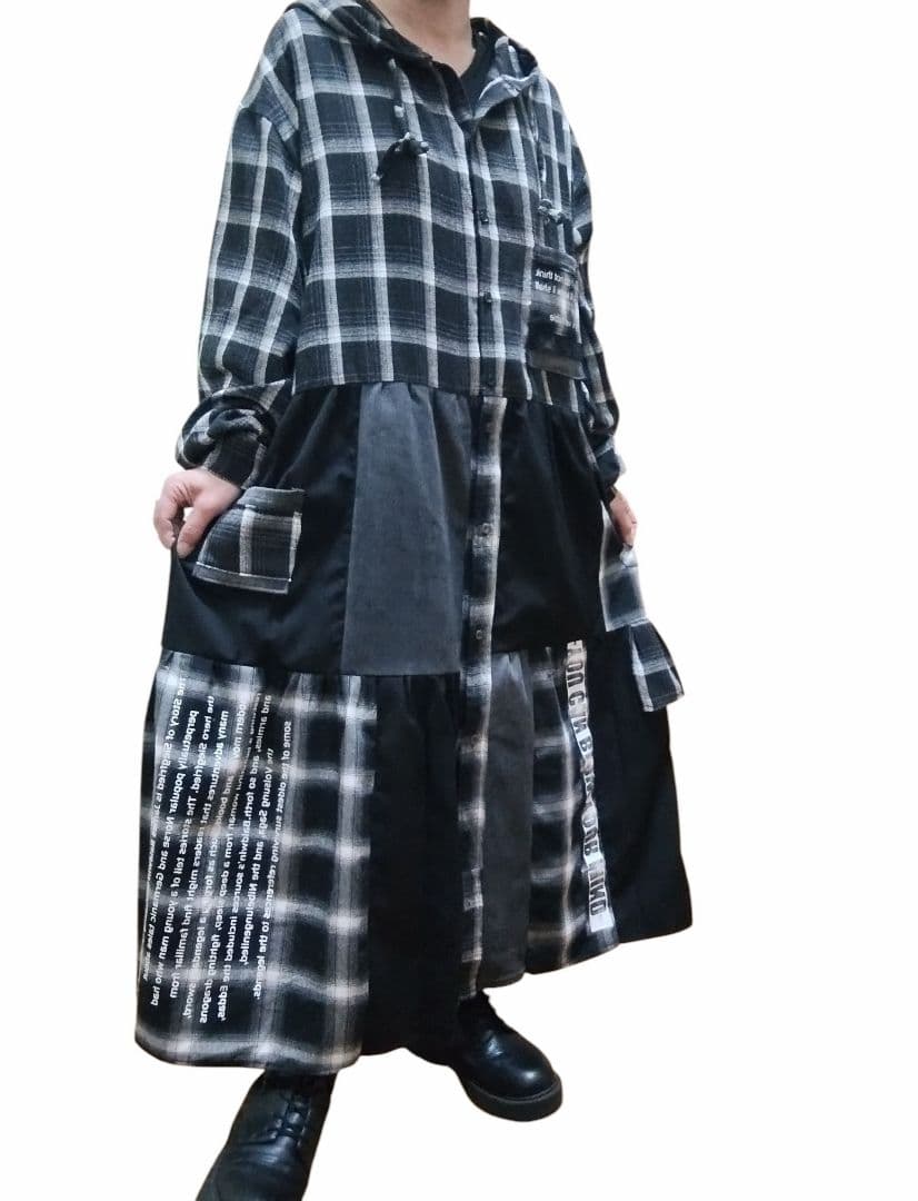 古着リメイク　ゆったり羽織れるパーカーシャツのパッチワークワンピース