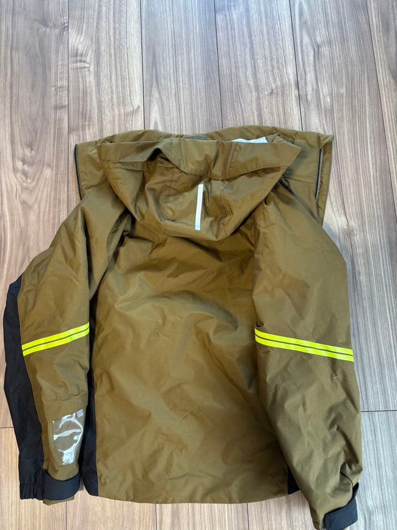 キッズ　スキーウェア　DESCENTE 140