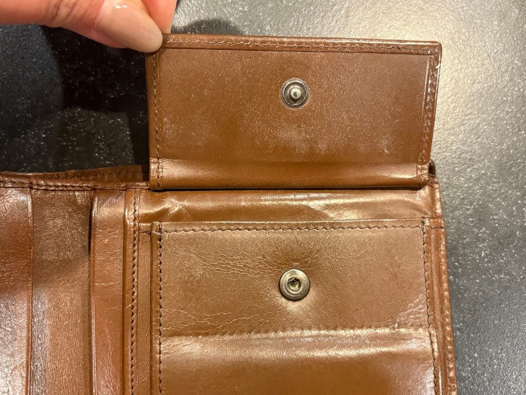 ボッテガべネタ　Bottega Veneta 二つ折り財布