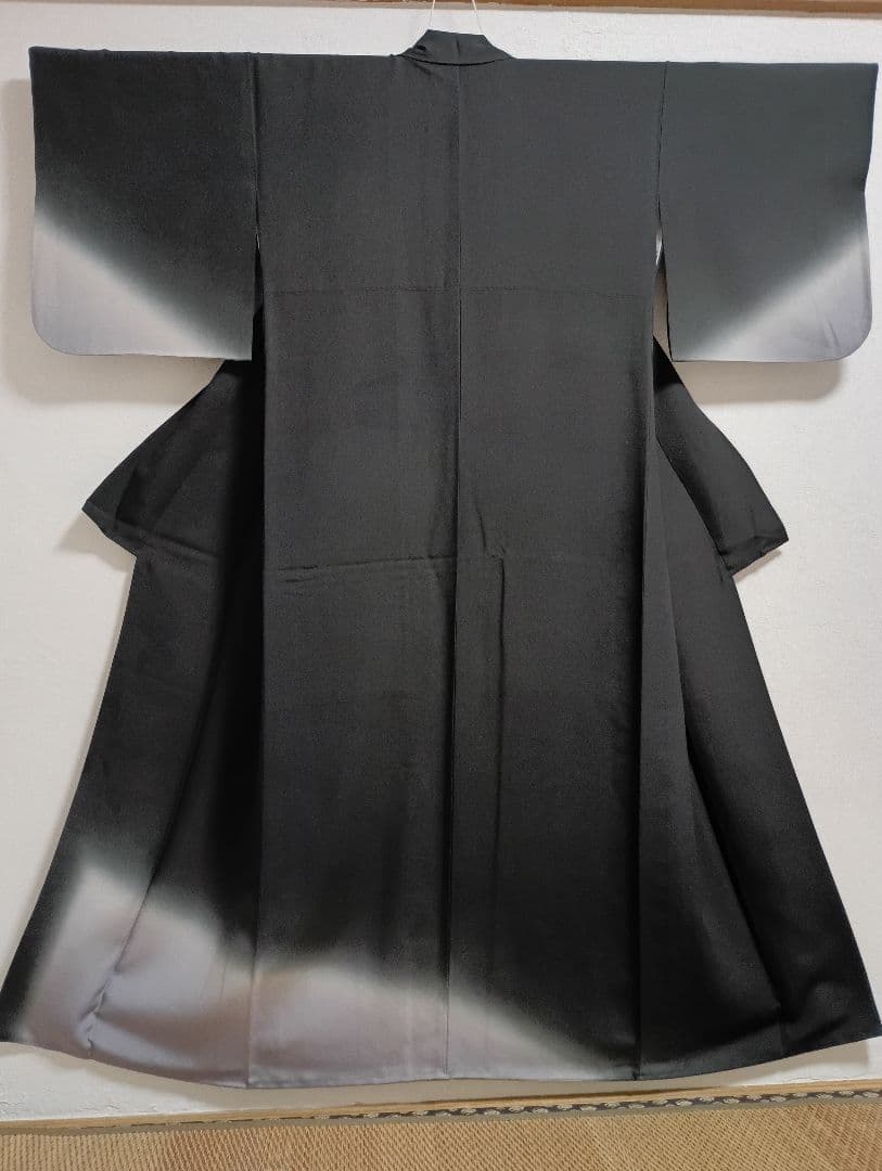 付下げ　正絹　黒　暈かし