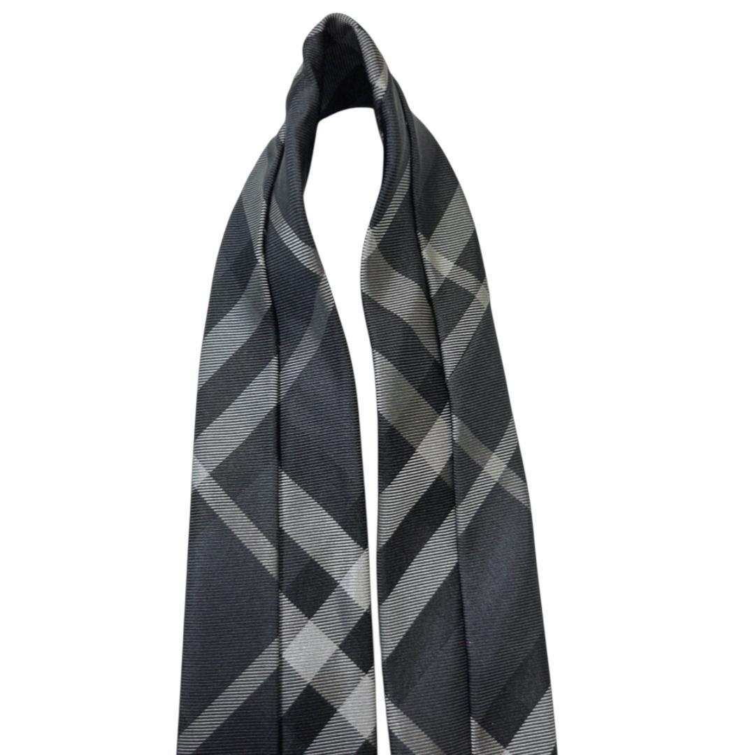 未使用品　バーバリー 現行タグ 7cm ネクタイ 箱付き グレー チェック