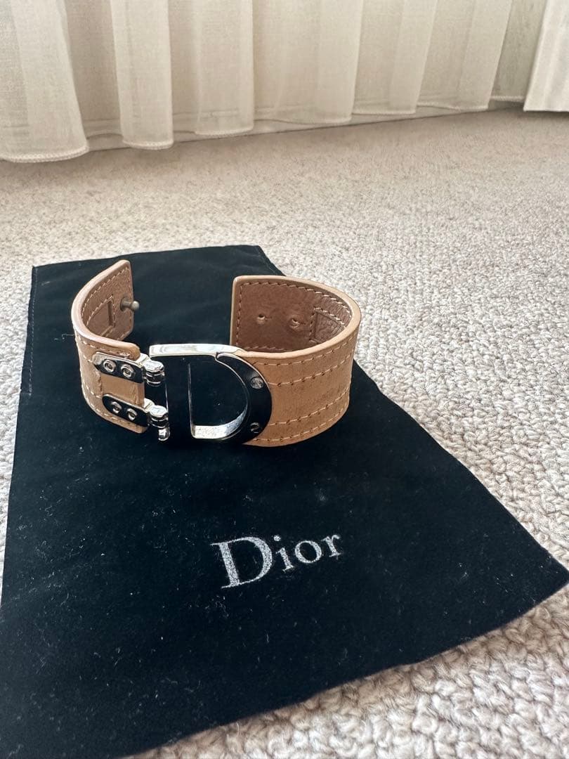 【希少】Dior ベージュ レザーバングル