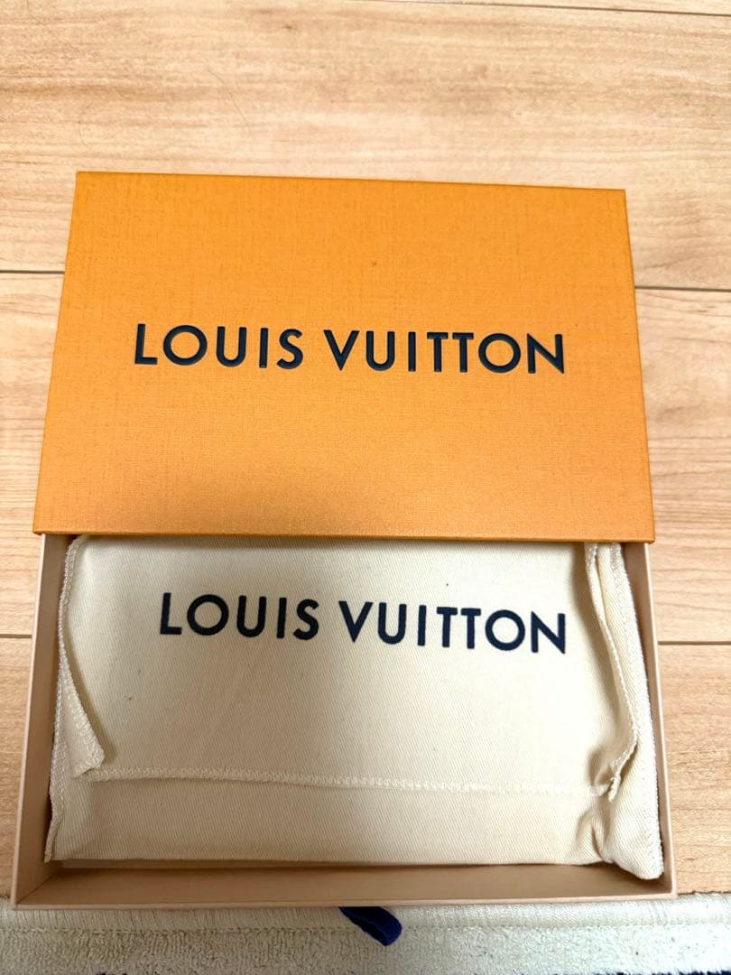 LOUIS VUITTON ルイヴィトン　手袋（ミトン）