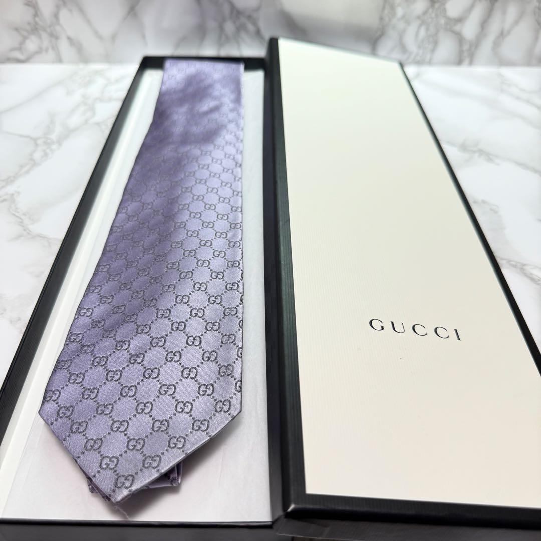 ✨極美品✨ 近年モデル GUCCI ネクタイ シルク100% GG柄 ベルト 艶