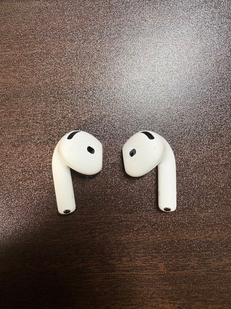 ケース無しApple AirPods 4 アクティブノイズ キャンセリング搭載