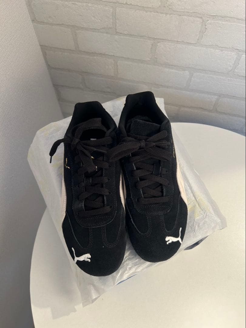 PUMA スピードキャット OG スニーカーユニセックス　ブラックxホワイト