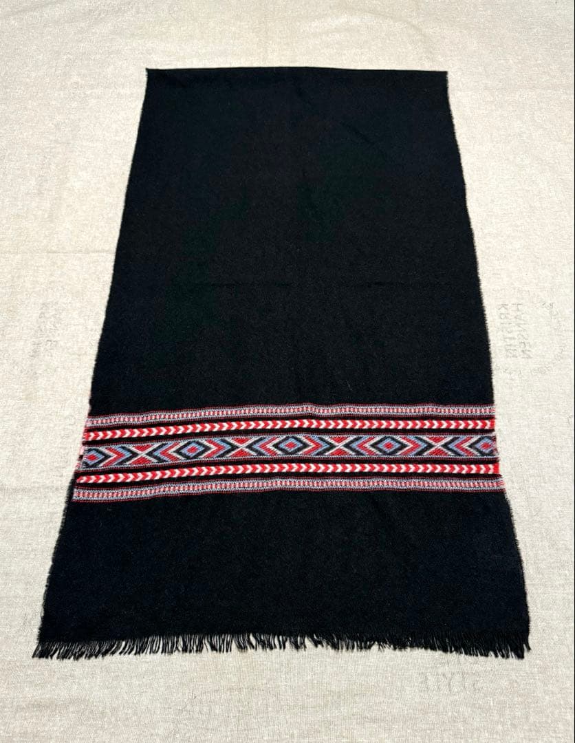 Johnstons／BEAMS別注／カシミヤ100%／ネイティブ柄／ストール