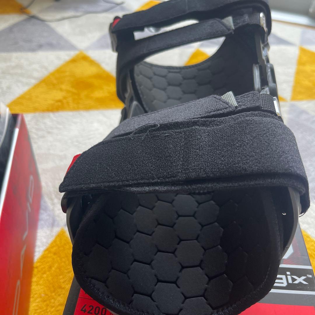 マクダビッド (McDavid) M4200左膝サポーターLサイズ【値下げ不可】