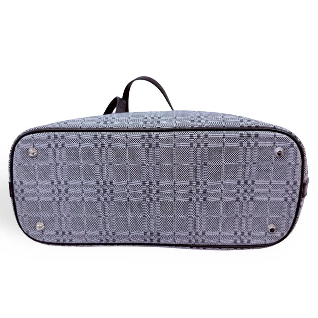 BURBERRY ノバチェック トートバッグ グレー A4収納可 肩掛けかばん