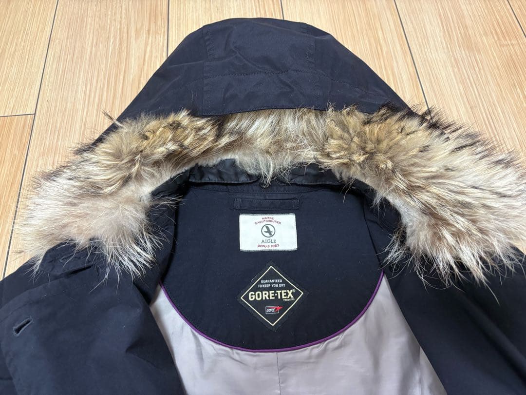 AIGLE エーグル GORETEX ファー付きトレンチコート黒 レディース　S