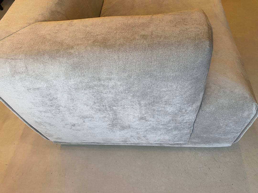 メーネ ソファ アーム R ライトグレー（W810) 〜2024年9月生産モデル