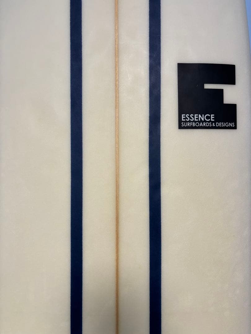 ESSENCEミッドレングスサーフボード7.2
