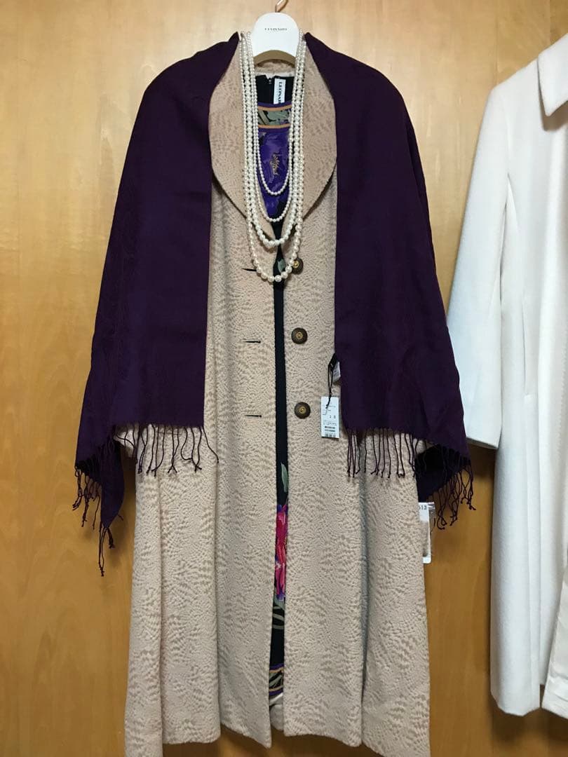 レオナール愛のはじまりロングワンピース＆黄昏アイボリーコート2点セット