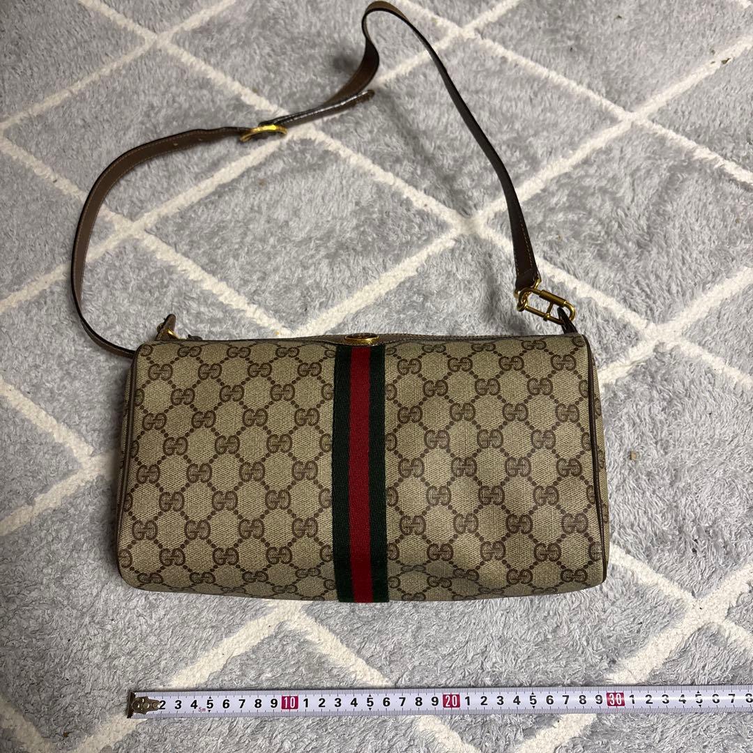 おおまめ！！Gucci GGキャンバス ショルダーバッグ