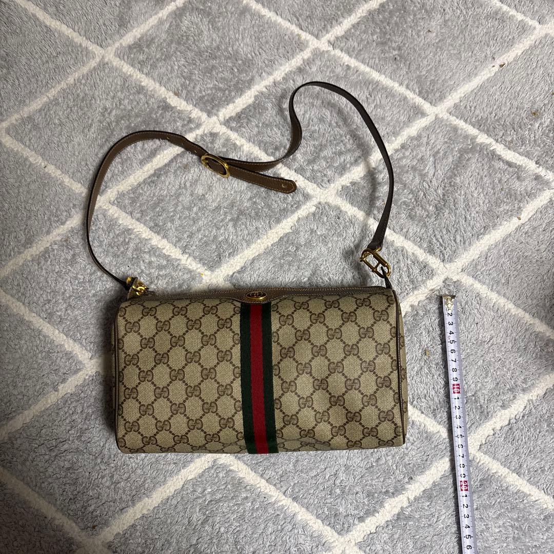 おおまめ！！Gucci GGキャンバス ショルダーバッグ