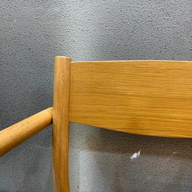 無印良品オーク材ダイニングアームチェア