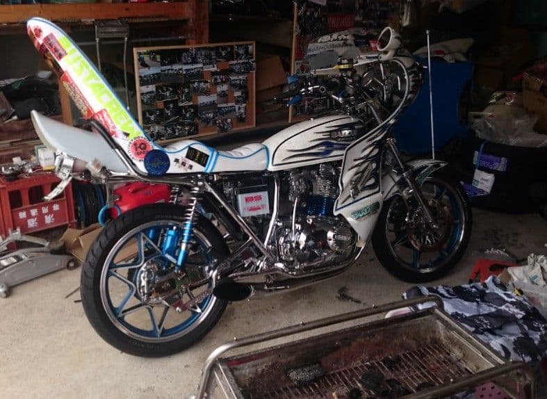 三番館テール GS400