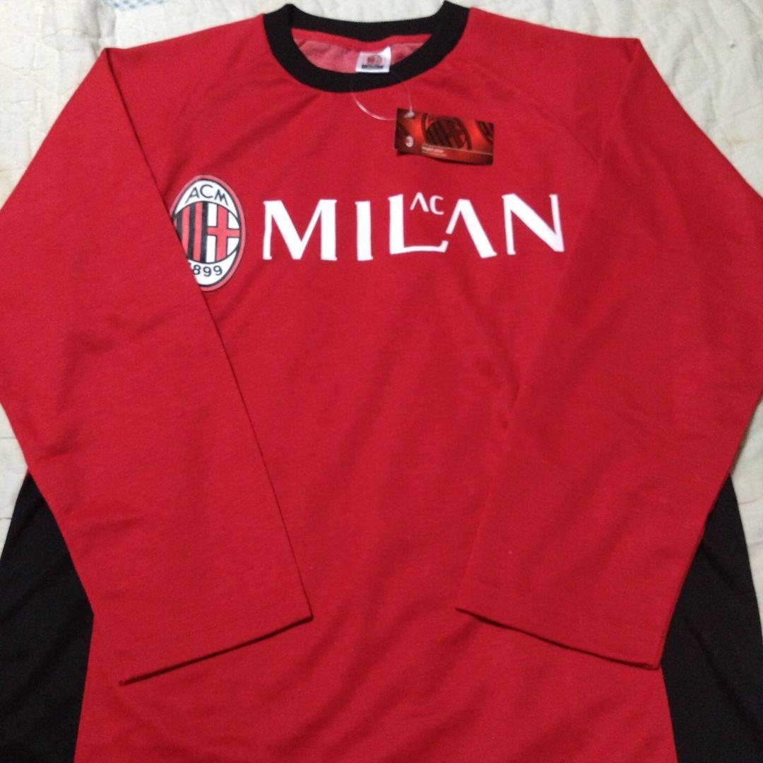 『新品タグ付き、上下セットアップ』ACミラン　トレーナー、スウェット、