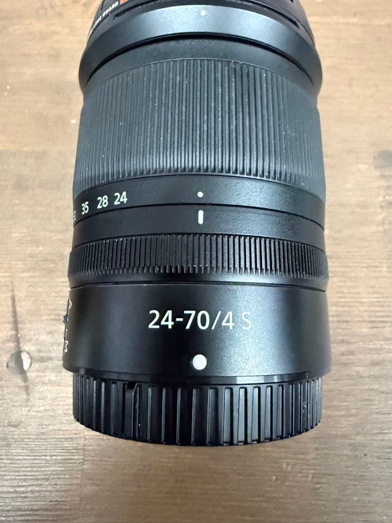 NIKKOR Z24-70mm f/4 ズームレンズ