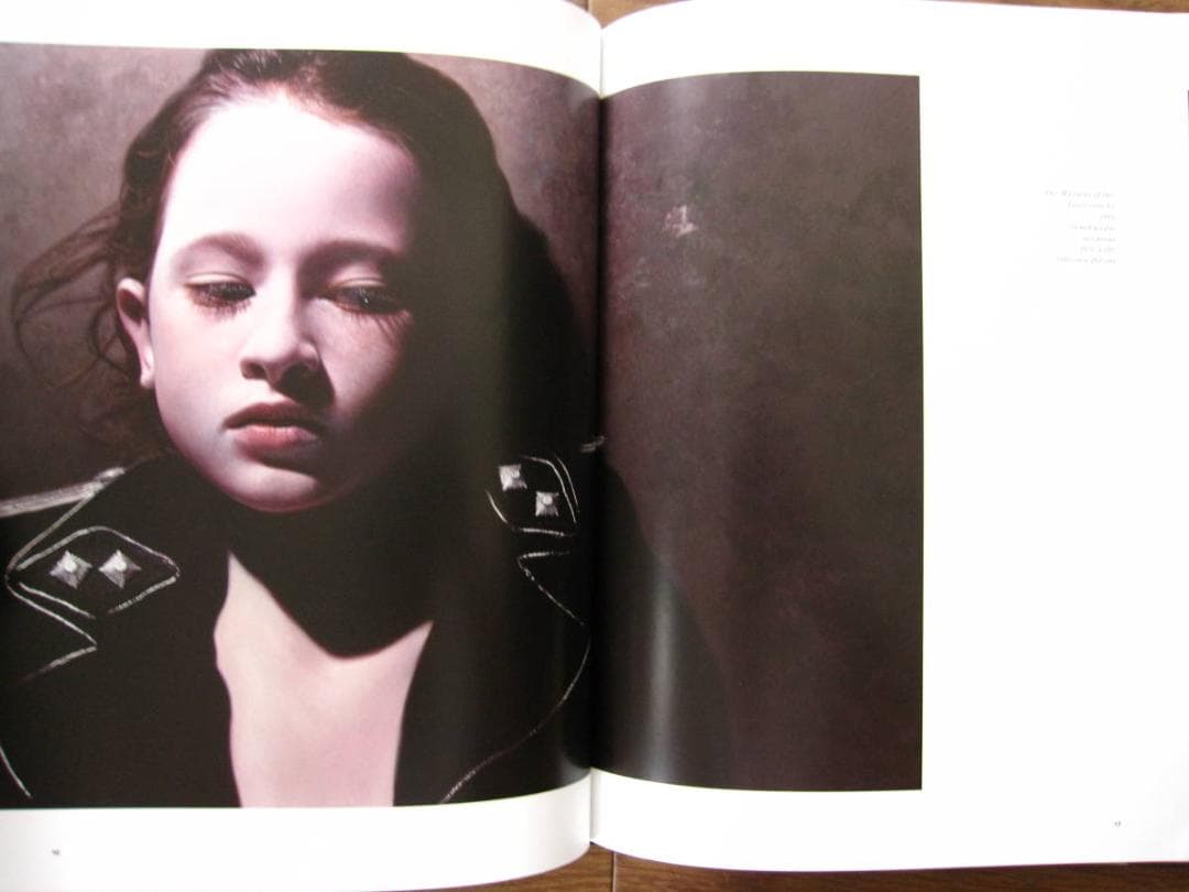 I Was a Child　Gottfried Helnwein　直筆サイン入り