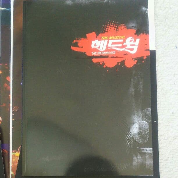 キムジェウク出演 Hedwig 公演 直筆サイン入りプログラム、未開封CD