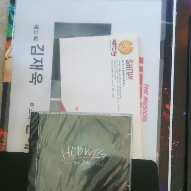 キムジェウク出演 Hedwig 公演 直筆サイン入りプログラム、未開封CD