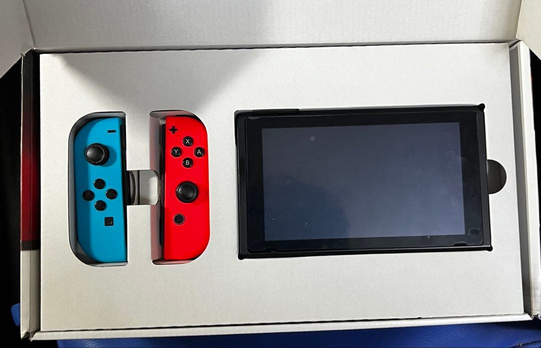 【完品】Nintendo Switch 本体 128GBメモリ付