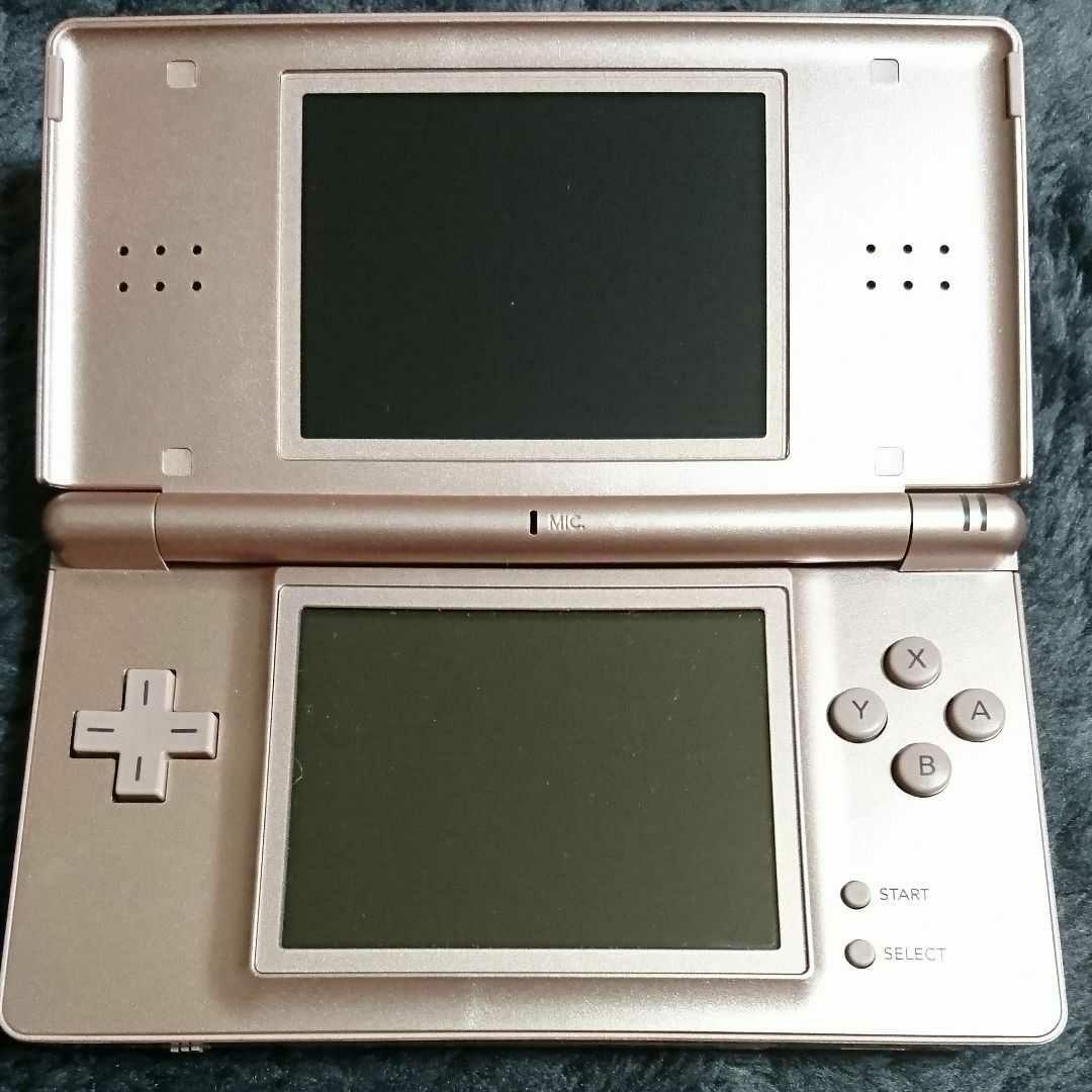 ✽DS本体(ほぼ新品同様)＋ソフト５枚✽