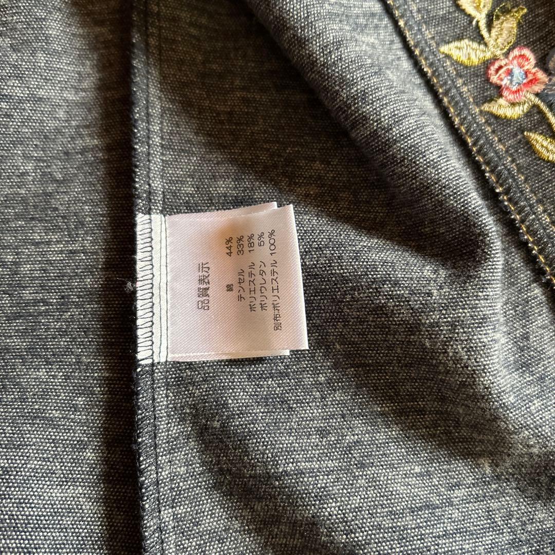 極美品⭐︎スーパービューティー　花柄刺繍デニムジャケット 40サイズ