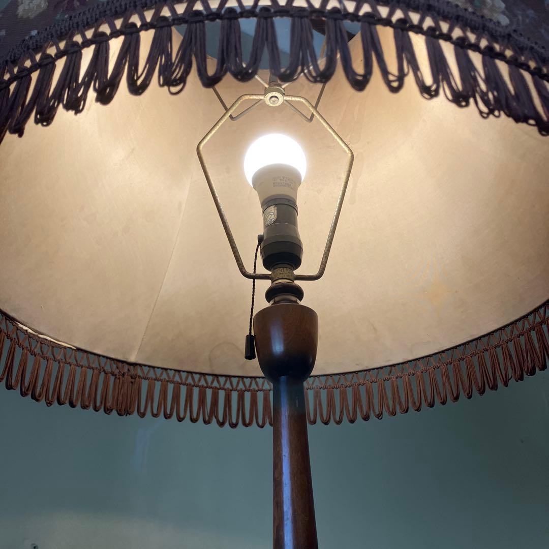 クラシックスタイル 木製フロアランプアンティーク　薔薇　ヴィンテージイケダ製作所