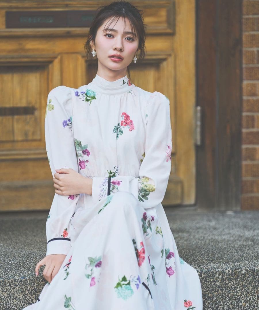 アンド クチュール クラシックフラワーワンピース ホワイト