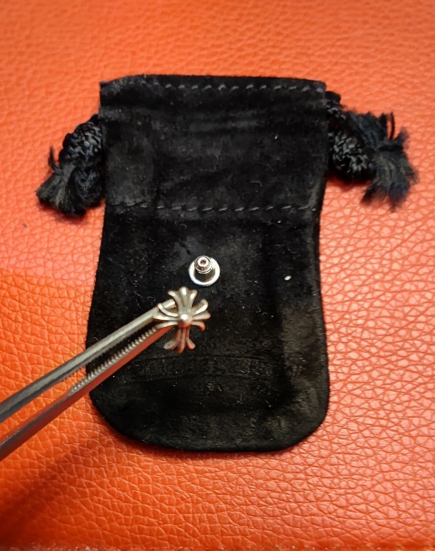 クロム・ハーツ　 ピアス　CHクロス