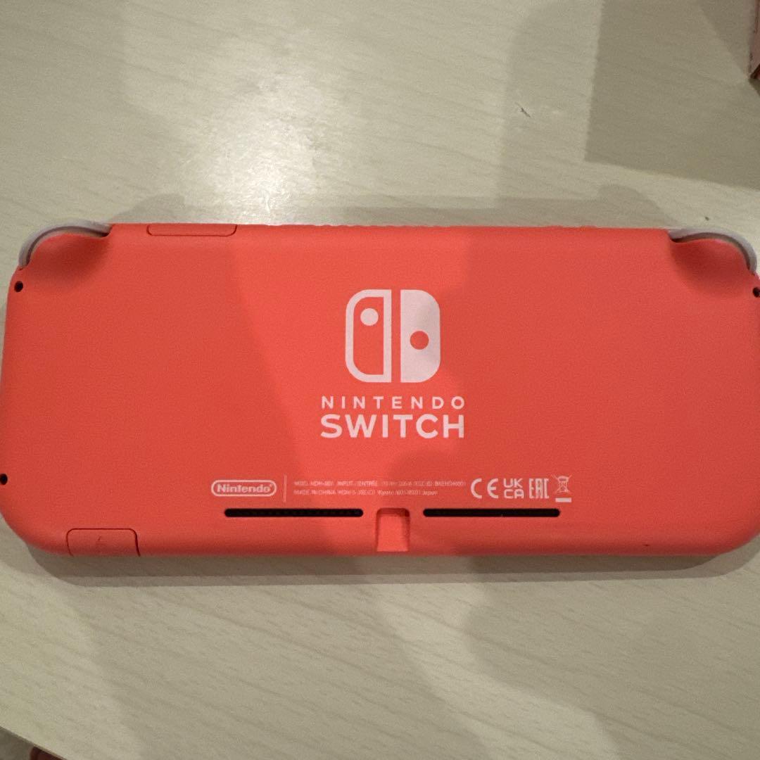 スイッチライト　コーラル