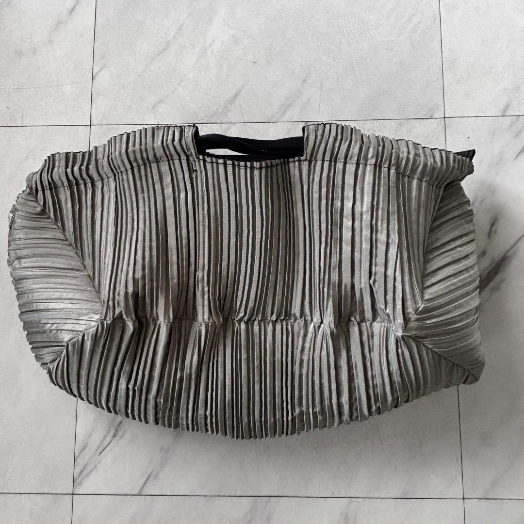 ＊未使用＊ ISSEY MIYAKE / イッセイミヤケ プリーツ トートバッグ